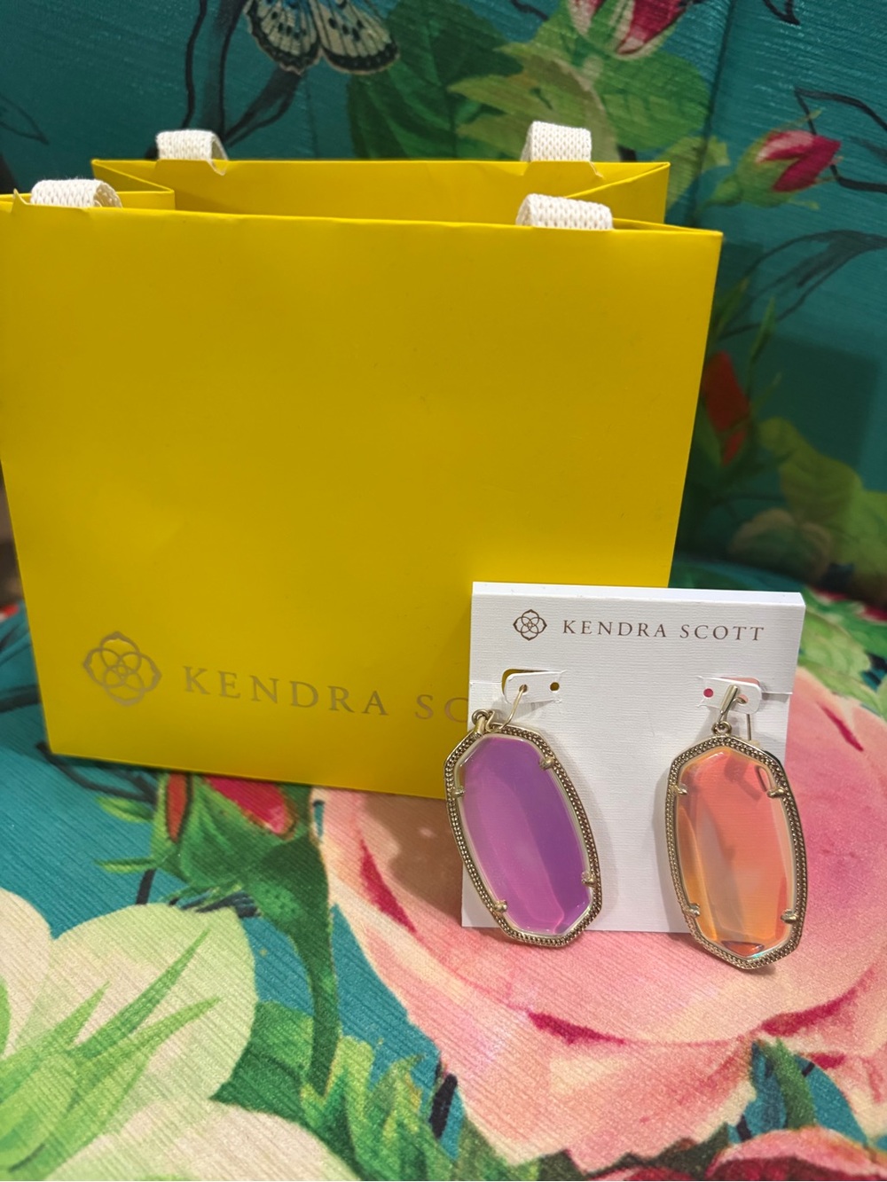 Kendra Scott Ella Drop Earrings Dichroic Glass New!